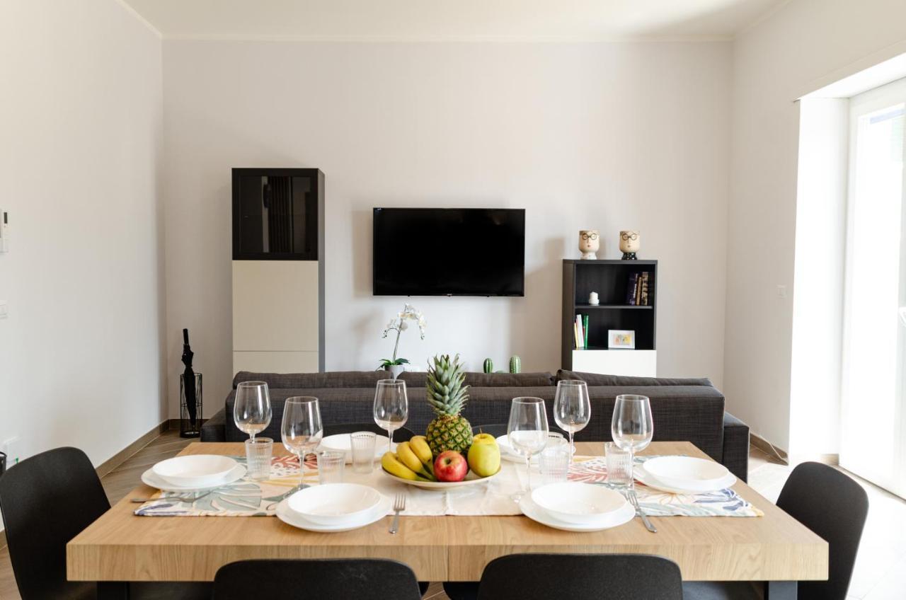 Don Gaetano Apartment - Nel Cuore Di Napoli Luaran gambar